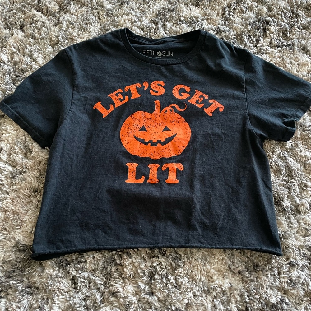 Halloween Shirt! Cropped top size small